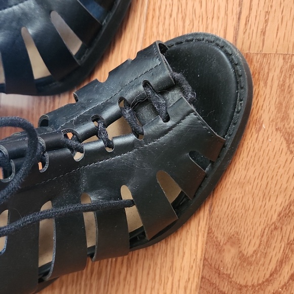 Black 2" Heel shoes, size 6 1/2 - Picture 2 of 5